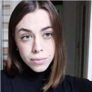 Universitaria impartisce lezioni private di tutte le materie delle scuole medie e superiori, tra cui anche spagnolo, francese, inglese con un livello B2 in ognuna di queste lingue